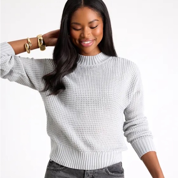 Lulus Campfire Cozy Light Grey Cropped Sweater - Size M - Picture 2 of 4